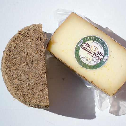 Medio Queso de Oveja Curado al Romero Gabino Perez