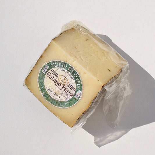Cuña de Queso de Oveja Curado al Romero Gabino Perez