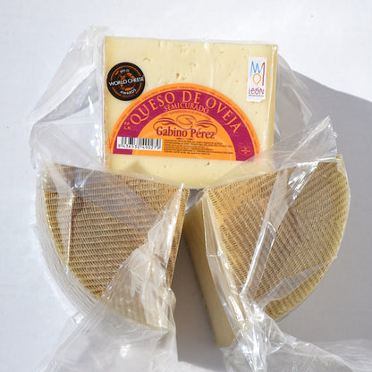 Cuña de Queso de Oveja Semicurado Gabino Perez